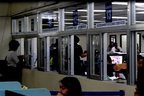 paraรฑaque city hall treasurer's office contact number